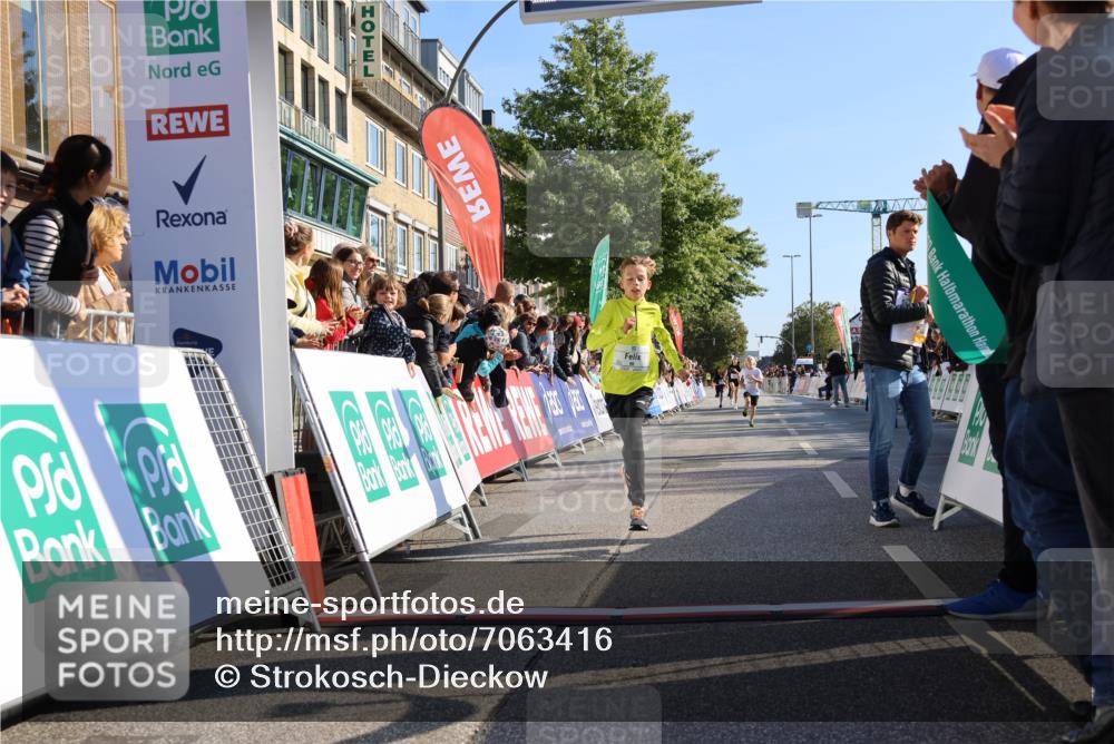 15.09.2024 - PSD Bank Halbmarathon Strokosch-Dieckow http://msf.ph/oto/7063416 15.09.2024 10:25:37 Ziel 7, 19, 66, 110, 257 meine-sportfotos.de