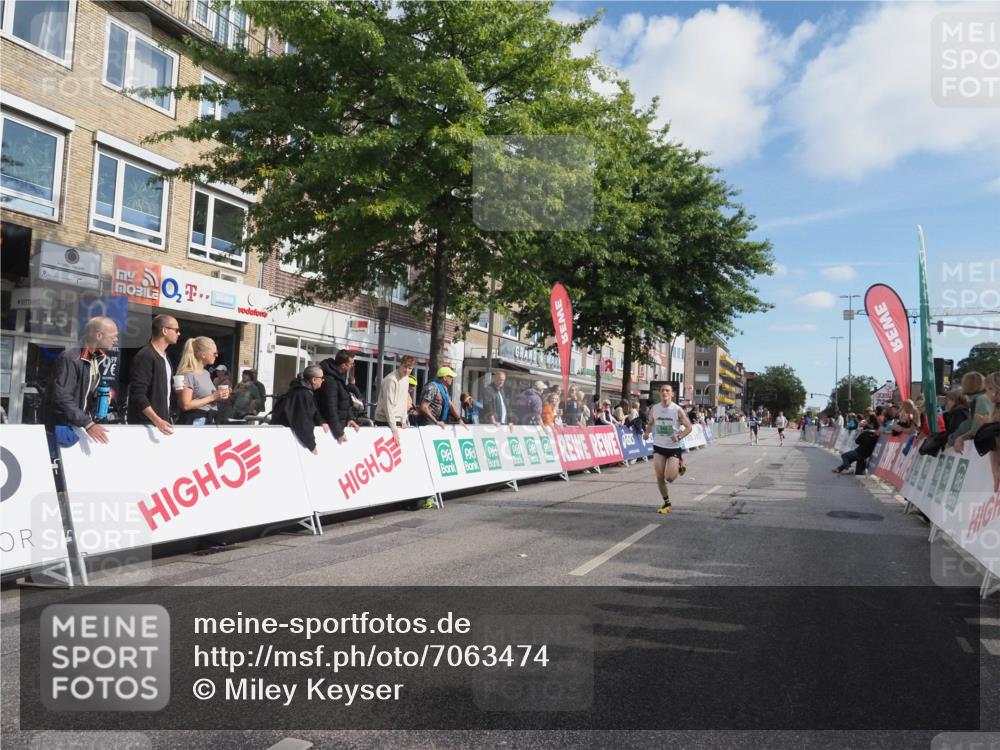 15.09.2024 - PSD Bank Halbmarathon Miley Keyser http://msf.ph/oto/7063474 15.09.2024 11:11:08 Ziel 513, 518, 523, 524, 543 meine-sportfotos.de