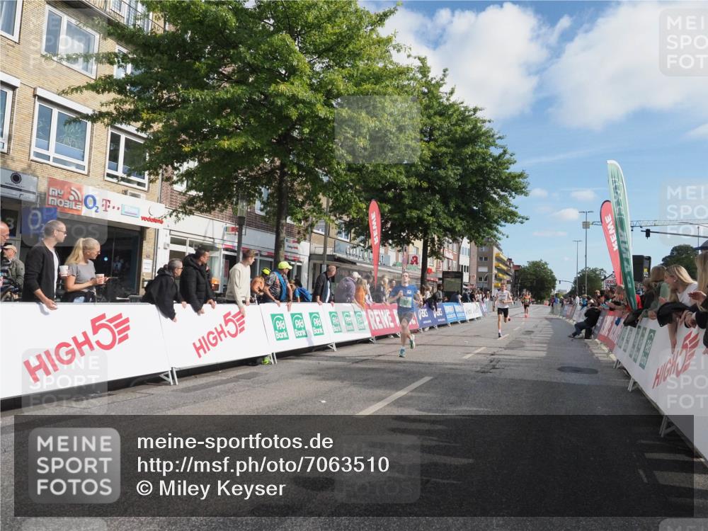 15.09.2024 - PSD Bank Halbmarathon Miley Keyser http://msf.ph/oto/7063510 15.09.2024 11:11:12 Ziel 513, 518, 523, 524, 543 meine-sportfotos.de