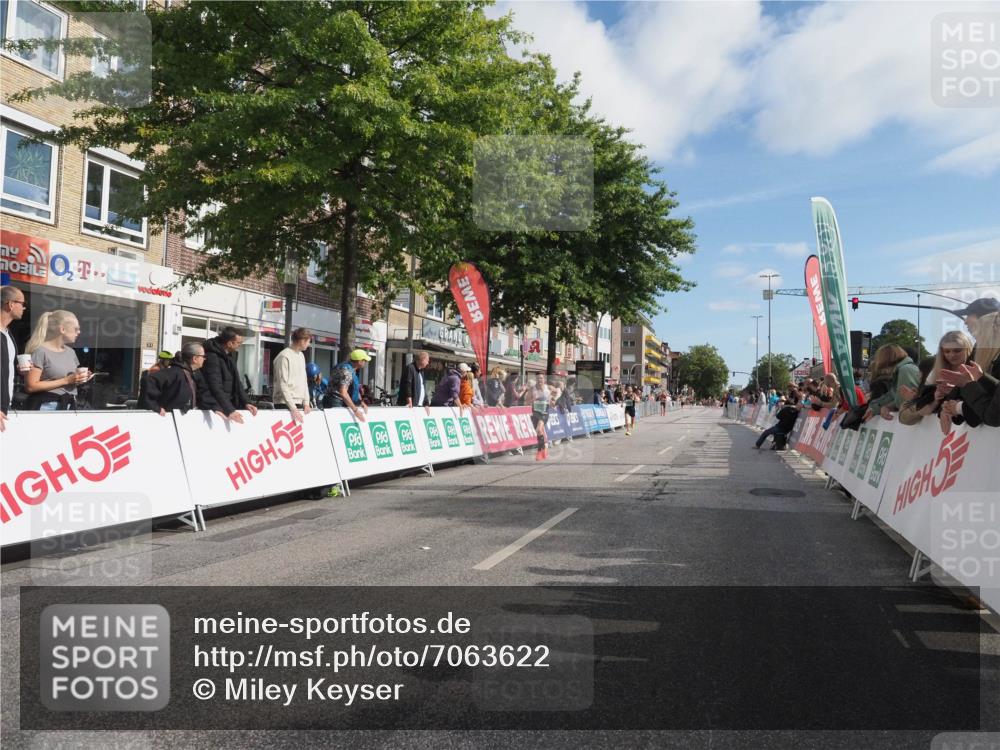 15.09.2024 - PSD Bank Halbmarathon Miley Keyser http://msf.ph/oto/7063622 15.09.2024 11:11:33 Ziel 485, 515, 516, 539, 548 meine-sportfotos.de