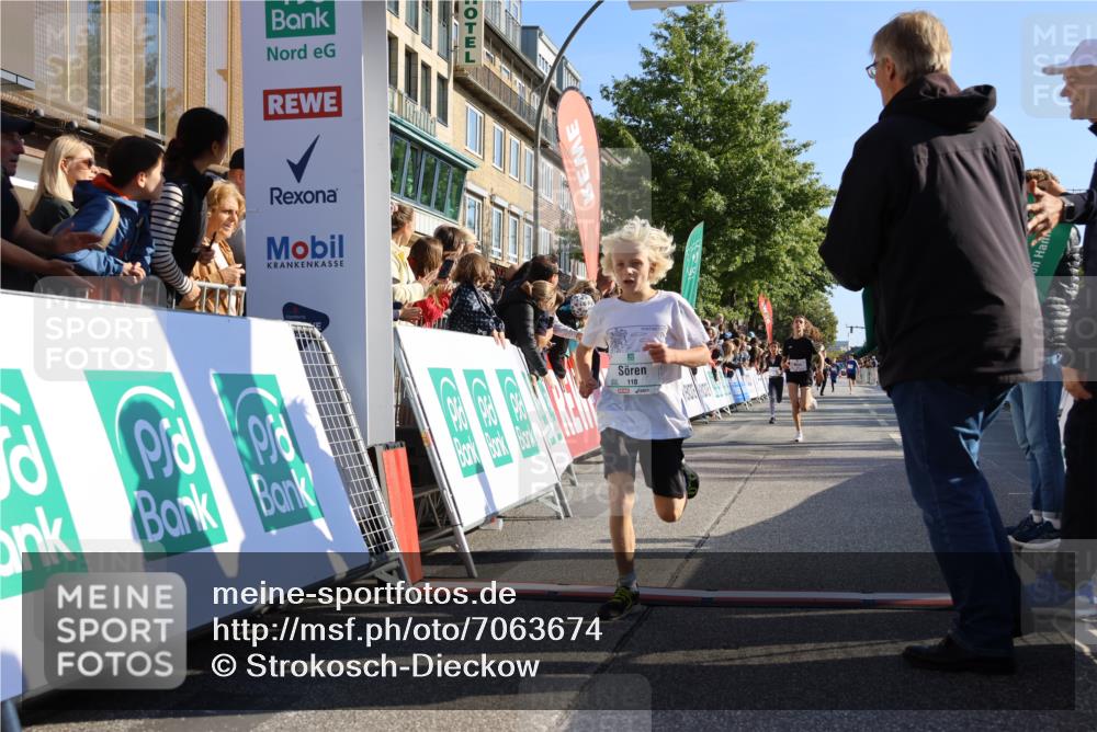 15.09.2024 - PSD Bank Halbmarathon Strokosch-Dieckow http://msf.ph/oto/7063674 15.09.2024 10:25:42 Ziel 7, 19, 36, 66, 110, 221, 238, 257 meine-sportfotos.de