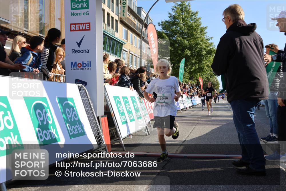 15.09.2024 - PSD Bank Halbmarathon Strokosch-Dieckow http://msf.ph/oto/7063686 15.09.2024 10:25:42 Ziel 7, 19, 36, 66, 110, 221, 238, 257 meine-sportfotos.de