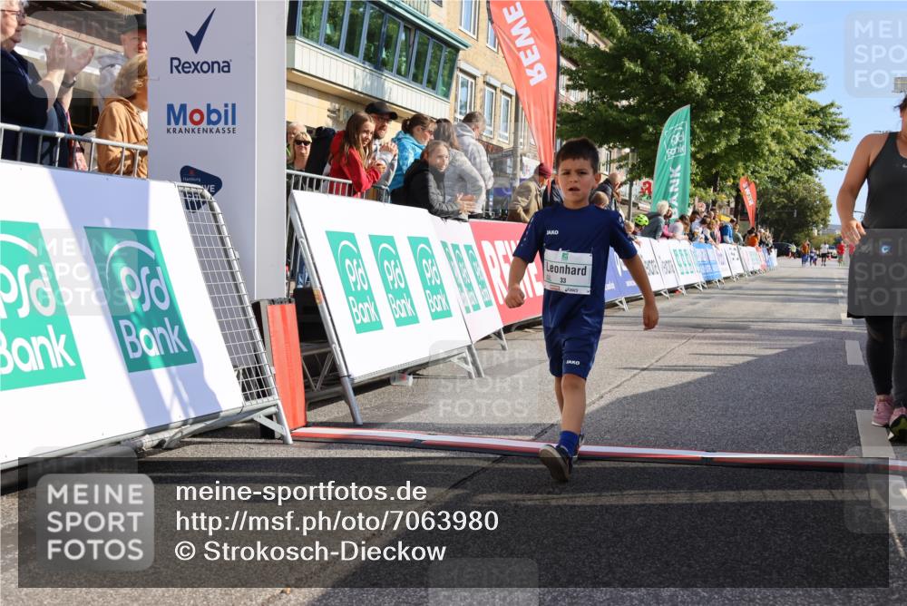 15.09.2024 - PSD Bank Halbmarathon Strokosch-Dieckow http://msf.ph/oto/7063980 15.09.2024 10:33:05 Ziel 1, 4, 33, 83, 176, 182, 232, 241, 275, 283, 302 meine-sportfotos.de