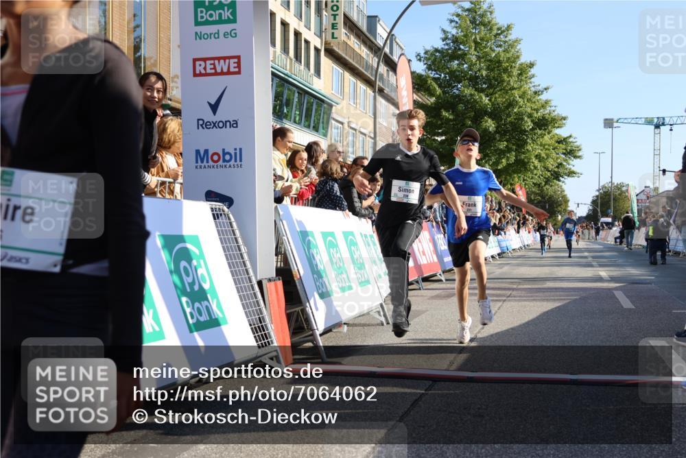 15.09.2024 - PSD Bank Halbmarathon Strokosch-Dieckow http://msf.ph/oto/7064062 15.09.2024 10:25:50 Ziel 36, 110, 221, 238, 248, 257, 298, 300 meine-sportfotos.de