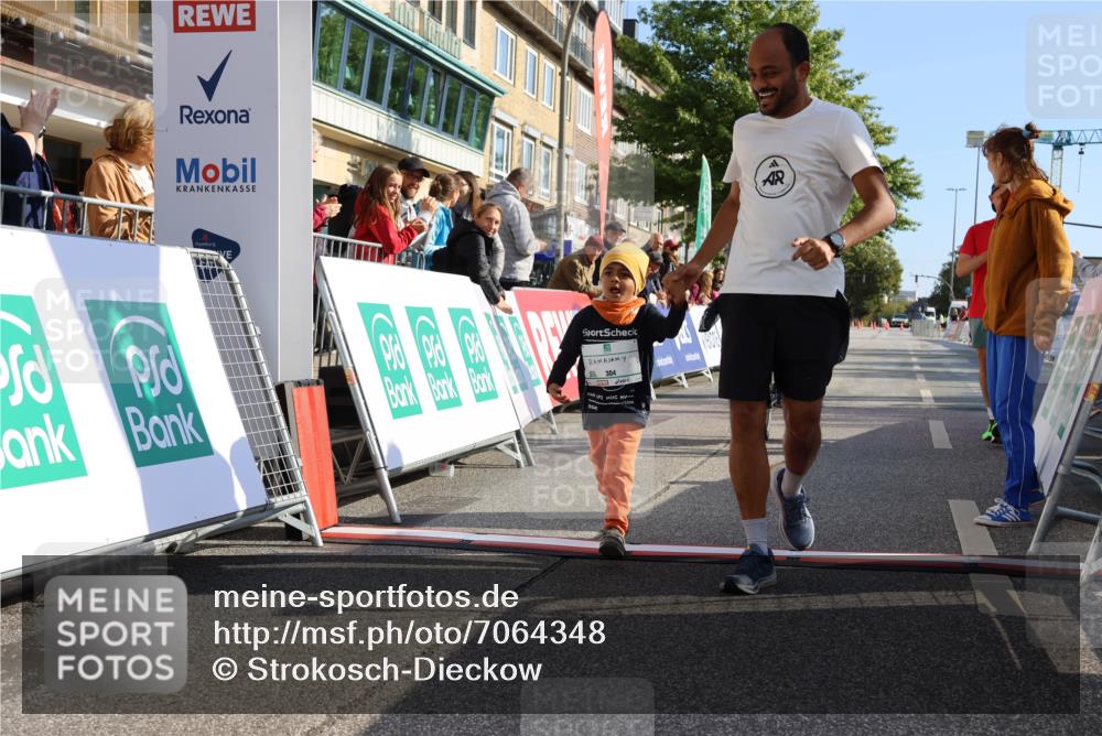 15.09.2024 - PSD Bank Halbmarathon Strokosch-Dieckow http://msf.ph/oto/7064348 15.09.2024 10:33:43 Ziel 224, 304 meine-sportfotos.de