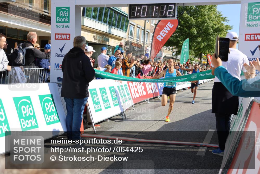 15.09.2024 - PSD Bank Halbmarathon Strokosch-Dieckow http://msf.ph/oto/7064425 15.09.2024 11:02:03 Ziel 448, 1001 meine-sportfotos.de