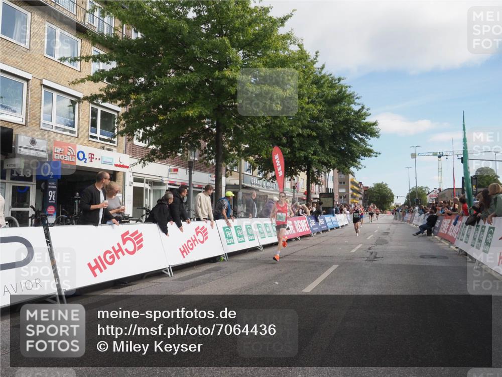 15.09.2024 - PSD Bank Halbmarathon Miley Keyser http://msf.ph/oto/7064436 15.09.2024 11:13:26 Ziel 522, 553, 555, 556, 594, 603, 657 meine-sportfotos.de