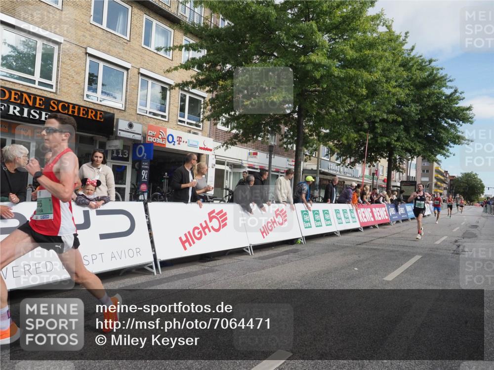 15.09.2024 - PSD Bank Halbmarathon Miley Keyser http://msf.ph/oto/7064471 15.09.2024 11:13:27 Ziel 522, 553, 555, 556, 594, 603, 657 meine-sportfotos.de