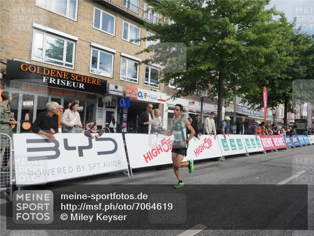 15.09.2024 - PSD Bank Halbmarathon Miley Keyser http://msf.ph/oto/7064619 15.09.2024 11:13:37 Ziel 492, 522, 550, 553, 603, 657 meine-sportfotos.de