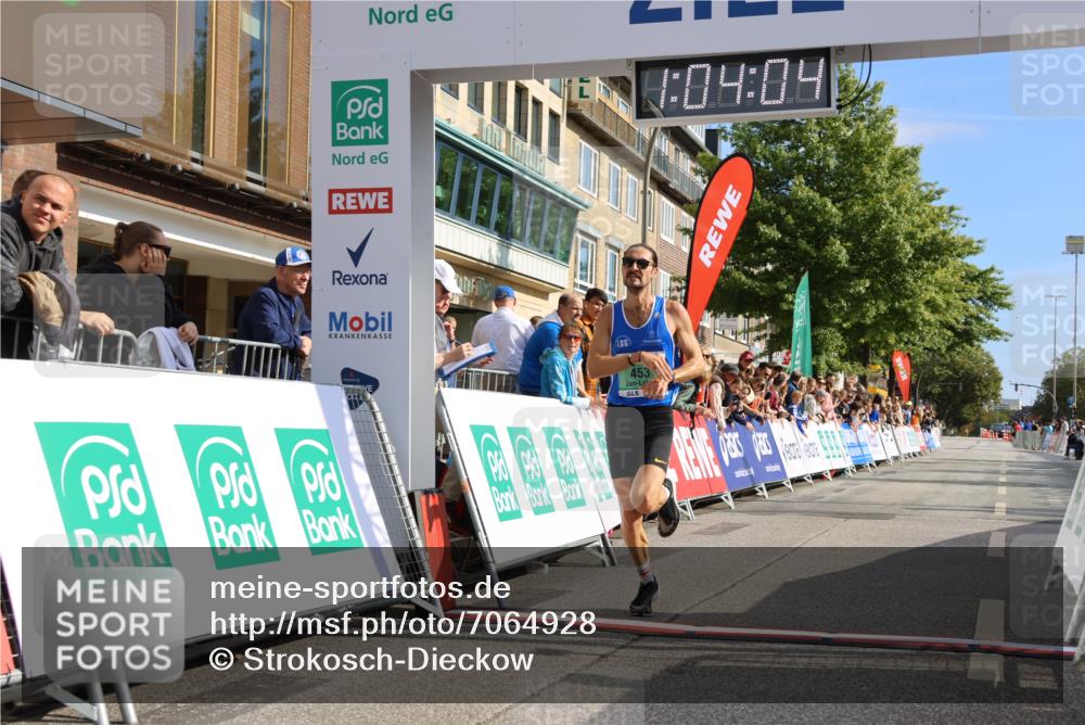 15.09.2024 - PSD Bank Halbmarathon Strokosch-Dieckow http://msf.ph/oto/7064928 15.09.2024 11:04:55 Ziel 451, 453 meine-sportfotos.de