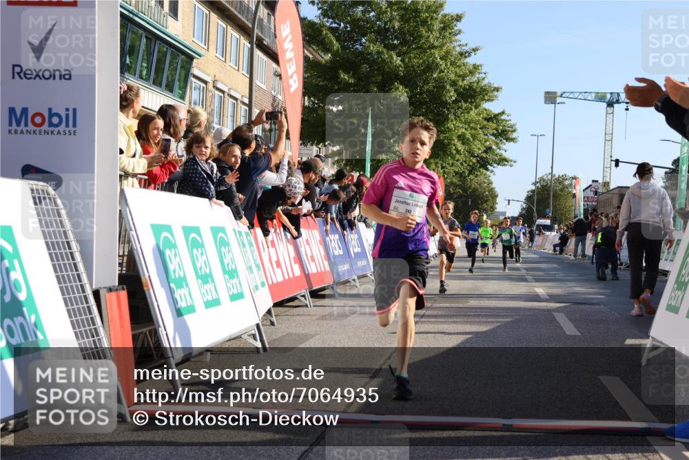15.09.2024 - PSD Bank Halbmarathon Strokosch-Dieckow http://msf.ph/oto/7064935 15.09.2024 10:26:24 Ziel 9, 20, 88, 144, 181, 216, 240, 242, 295 meine-sportfotos.de