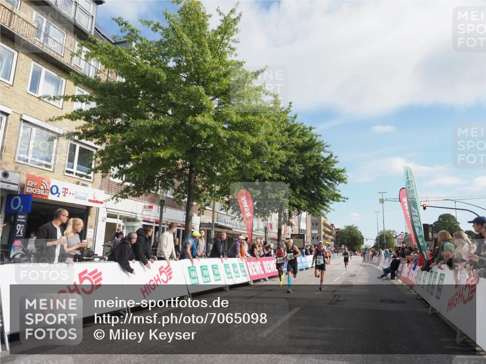 15.09.2024 - PSD Bank Halbmarathon Miley Keyser http://msf.ph/oto/7065098 15.09.2024 11:14:29 Ziel 412, 540, 544, 564, 565, 568, 589, 613, 845, 848 meine-sportfotos.de