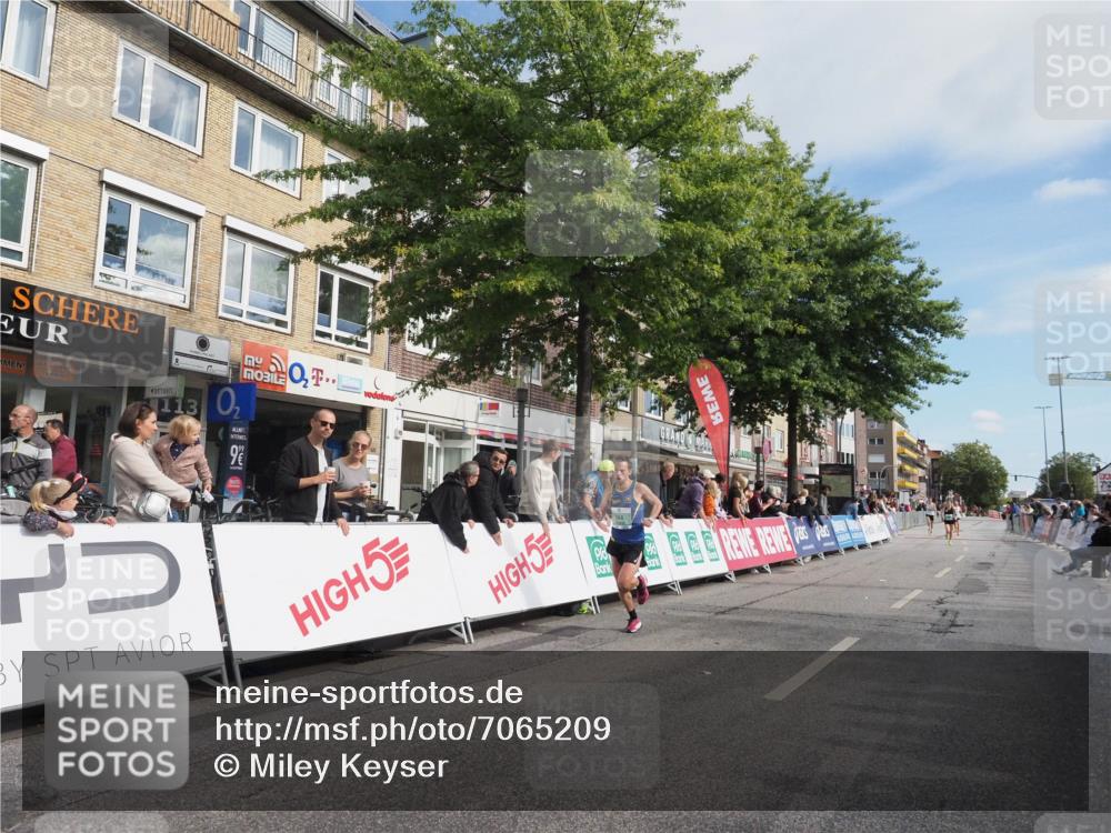 15.09.2024 - PSD Bank Halbmarathon Miley Keyser http://msf.ph/oto/7065209 15.09.2024 11:14:35 Ziel 412, 540, 544, 564, 565, 568, 570, 613, 845, 848 meine-sportfotos.de