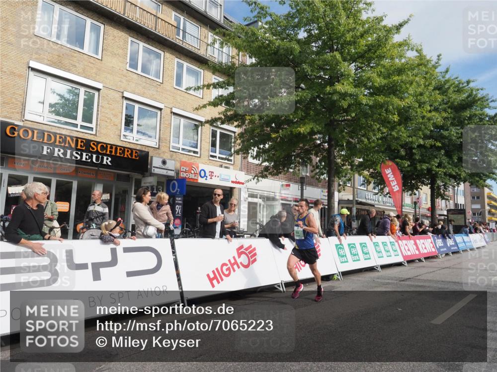 15.09.2024 - PSD Bank Halbmarathon Miley Keyser http://msf.ph/oto/7065223 15.09.2024 11:14:36 Ziel 412, 540, 544, 564, 565, 568, 570, 613, 845, 848 meine-sportfotos.de