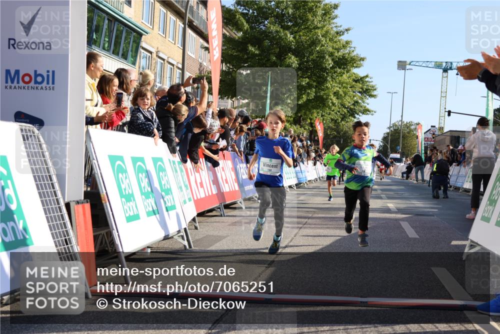 15.09.2024 - PSD Bank Halbmarathon Strokosch-Dieckow http://msf.ph/oto/7065251 15.09.2024 10:26:27 Ziel 9, 86, 88, 116, 144, 181, 200, 216, 242, 295 meine-sportfotos.de