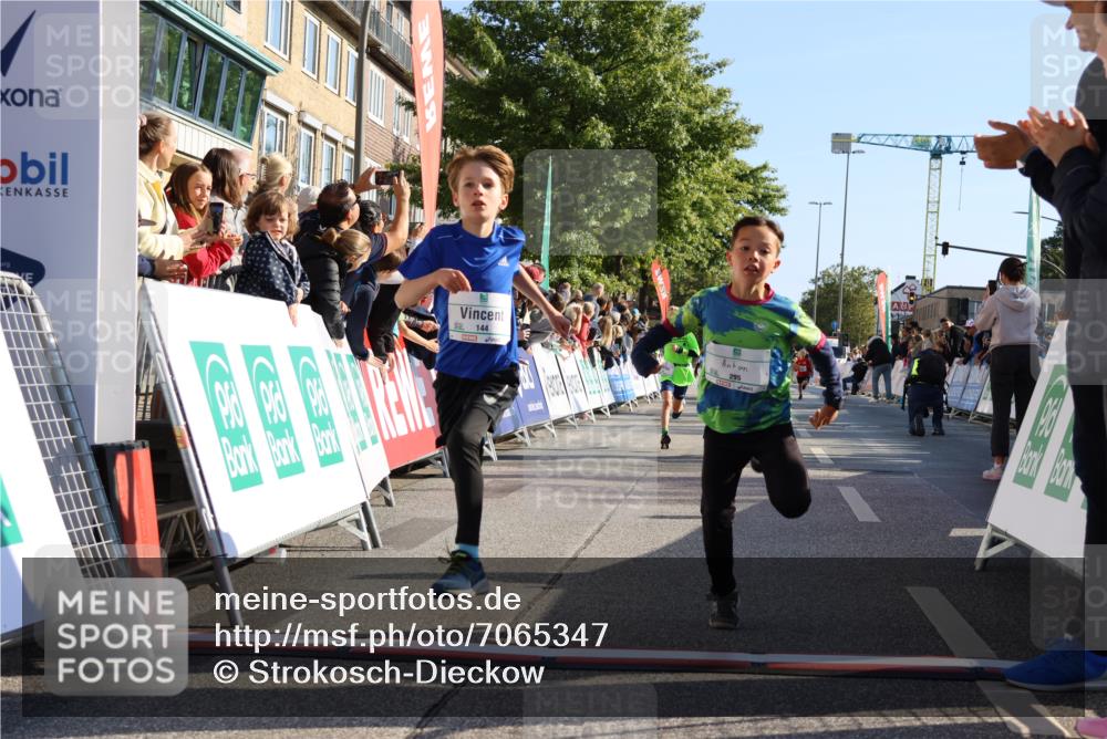 15.09.2024 - PSD Bank Halbmarathon Strokosch-Dieckow http://msf.ph/oto/7065347 15.09.2024 10:26:28 Ziel 9, 86, 88, 116, 144, 181, 200, 216, 242, 295 meine-sportfotos.de