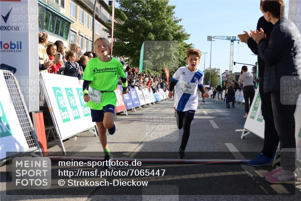 15.09.2024 - PSD Bank Halbmarathon Strokosch-Dieckow http://msf.ph/oto/7065447 15.09.2024 10:26:31 Ziel 9, 86, 88, 116, 118, 144, 181, 188, 200, 216, 242, 295 meine-sportfotos.de