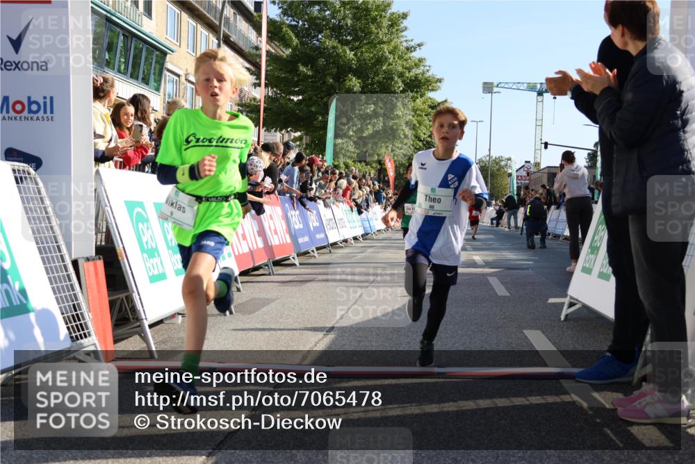 15.09.2024 - PSD Bank Halbmarathon Strokosch-Dieckow http://msf.ph/oto/7065478 15.09.2024 10:26:31 Ziel 9, 86, 88, 116, 118, 144, 181, 188, 200, 216, 242, 295 meine-sportfotos.de