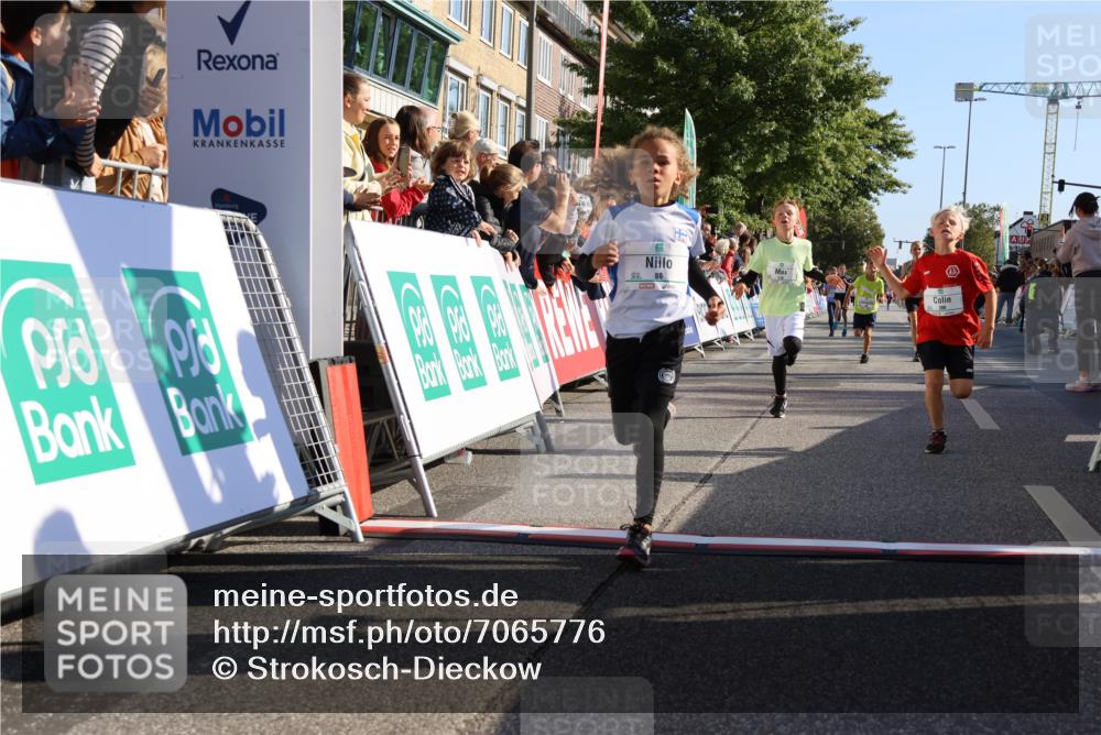 15.09.2024 - PSD Bank Halbmarathon Strokosch-Dieckow http://msf.ph/oto/7065776 15.09.2024 10:26:35 Ziel 9, 86, 88, 116, 118, 143, 144, 181, 188, 200, 216, 242, 251, 295 meine-sportfotos.de