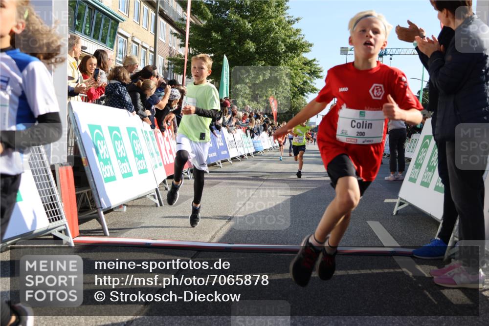 15.09.2024 - PSD Bank Halbmarathon Strokosch-Dieckow http://msf.ph/oto/7065878 15.09.2024 10:26:36 Ziel 9, 86, 88, 116, 118, 143, 144, 181, 188, 200, 216, 242, 251, 295 meine-sportfotos.de