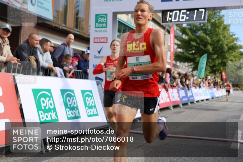 15.09.2024 - PSD Bank Halbmarathon Strokosch-Dieckow http://msf.ph/oto/7066018 15.09.2024 11:07:08 Ziel 456, 459, 460, 461, 467, 468, 472, 805 meine-sportfotos.de