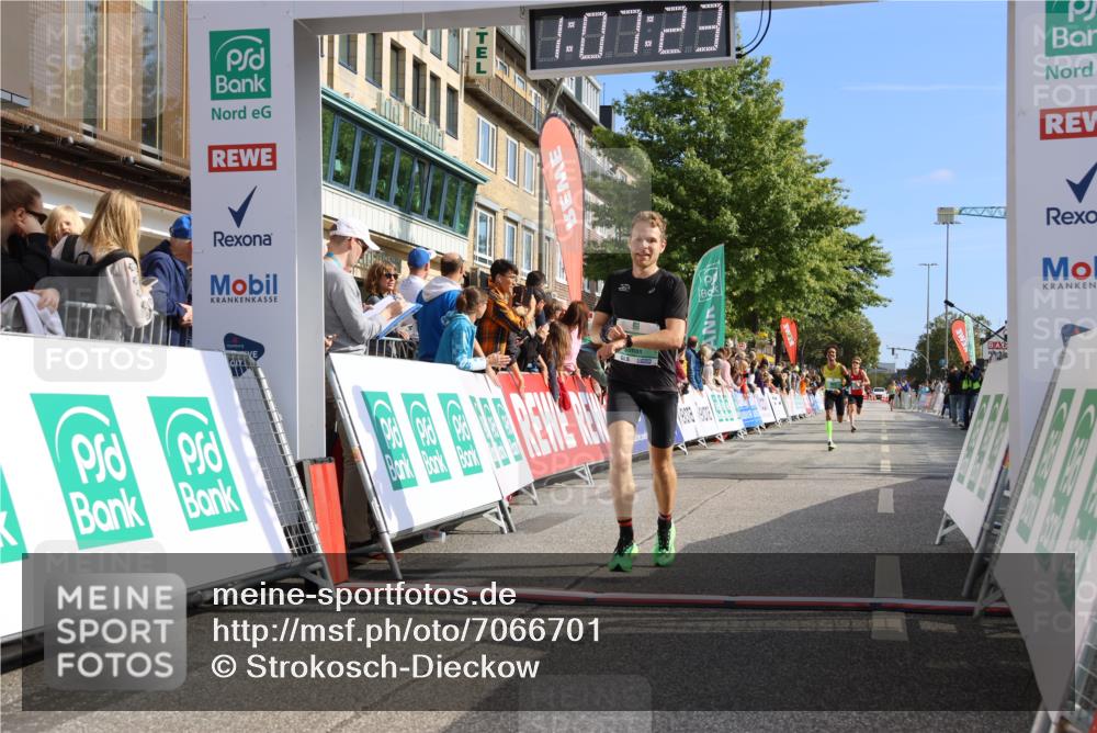 15.09.2024 - PSD Bank Halbmarathon Strokosch-Dieckow http://msf.ph/oto/7066701 15.09.2024 11:08:14 Ziel 403, 408, 479, 483 meine-sportfotos.de