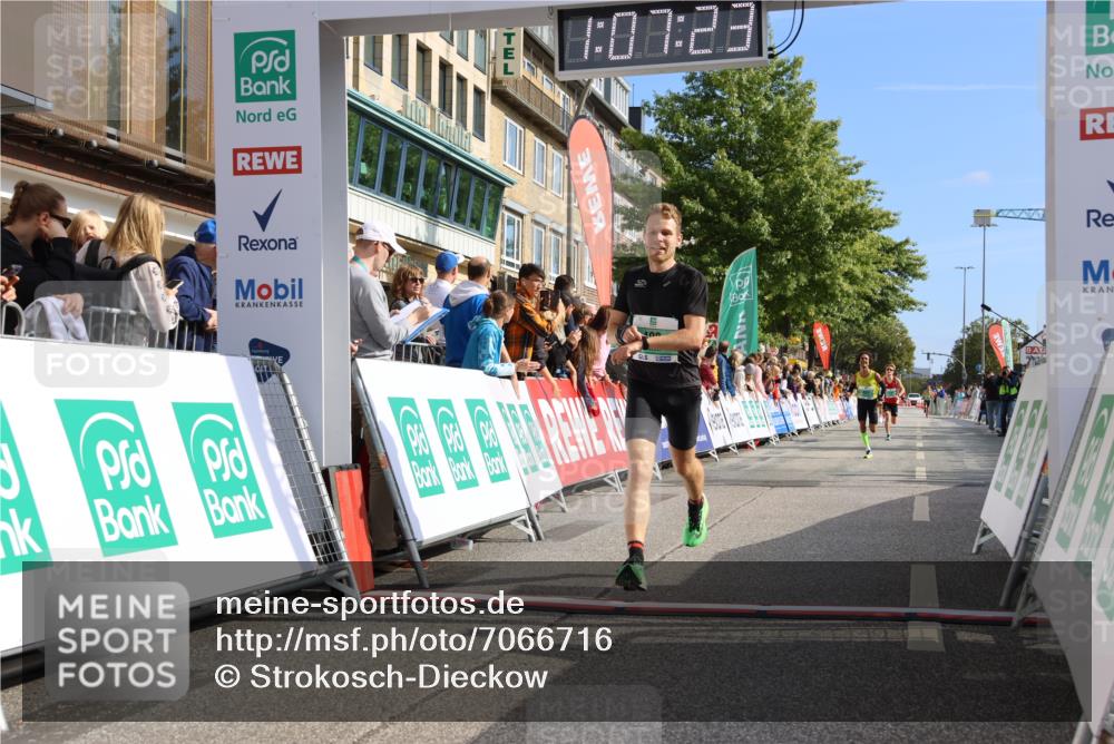 15.09.2024 - PSD Bank Halbmarathon Strokosch-Dieckow http://msf.ph/oto/7066716 15.09.2024 11:08:14 Ziel 403, 408, 479, 483 meine-sportfotos.de