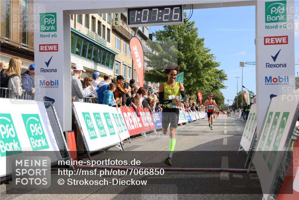 15.09.2024 - PSD Bank Halbmarathon Strokosch-Dieckow http://msf.ph/oto/7066850 15.09.2024 11:08:17 Ziel 403, 408, 479, 483 meine-sportfotos.de