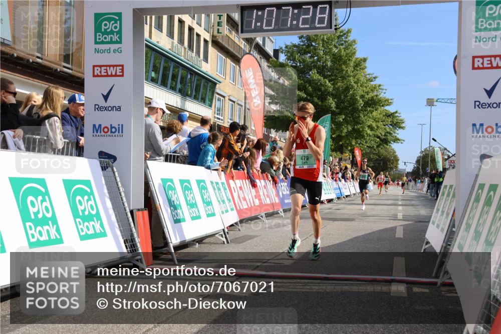 15.09.2024 - PSD Bank Halbmarathon Strokosch-Dieckow http://msf.ph/oto/7067021 15.09.2024 11:08:19 Ziel 403, 408, 479, 483, 491 meine-sportfotos.de