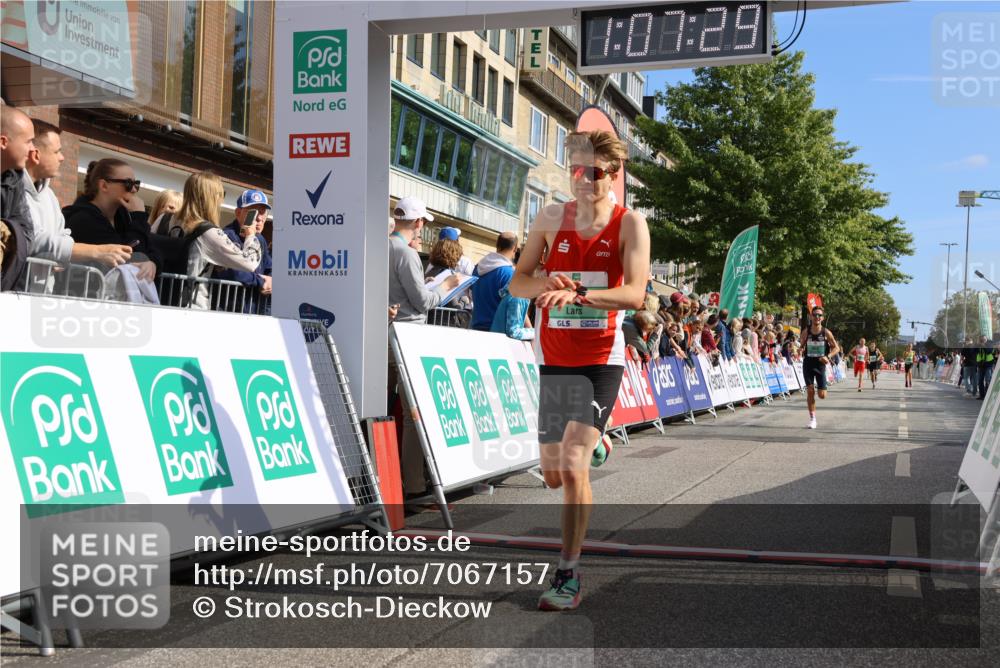 15.09.2024 - PSD Bank Halbmarathon Strokosch-Dieckow http://msf.ph/oto/7067157 15.09.2024 11:08:20 Ziel 403, 408, 474, 479, 483, 491 meine-sportfotos.de