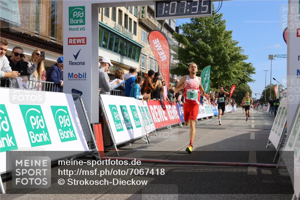 15.09.2024 - PSD Bank Halbmarathon Strokosch-Dieckow http://msf.ph/oto/7067418 15.09.2024 11:08:26 Ziel 403, 408, 474, 475, 479, 483, 491 meine-sportfotos.de