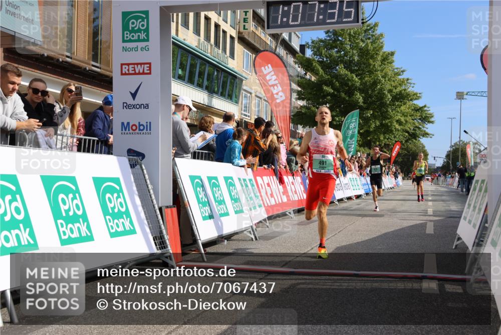 15.09.2024 - PSD Bank Halbmarathon Strokosch-Dieckow http://msf.ph/oto/7067437 15.09.2024 11:08:26 Ziel 403, 408, 474, 475, 479, 483, 491 meine-sportfotos.de