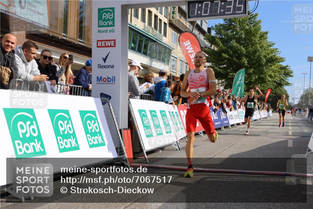 15.09.2024 - PSD Bank Halbmarathon Strokosch-Dieckow http://msf.ph/oto/7067517 15.09.2024 11:08:26 Ziel 403, 408, 474, 475, 479, 483, 491 meine-sportfotos.de