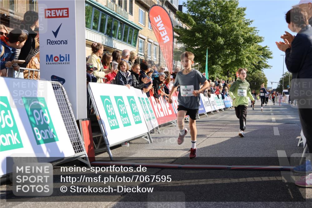 15.09.2024 - PSD Bank Halbmarathon Strokosch-Dieckow http://msf.ph/oto/7067595 15.09.2024 10:27:22 Ziel 18, 42, 75, 82, 87, 136, 167, 198, 210, 270, 294 meine-sportfotos.de