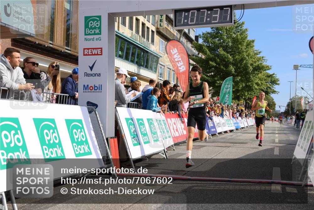 15.09.2024 - PSD Bank Halbmarathon Strokosch-Dieckow http://msf.ph/oto/7067602 15.09.2024 11:08:28 Ziel 403, 474, 475, 479, 483, 491, 493 meine-sportfotos.de