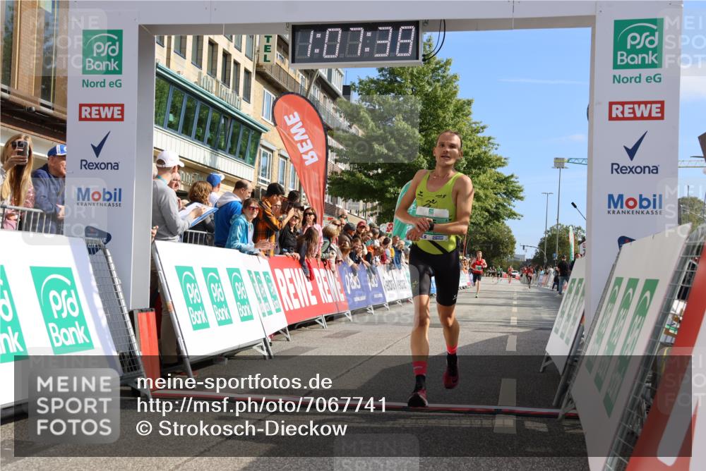 15.09.2024 - PSD Bank Halbmarathon Strokosch-Dieckow http://msf.ph/oto/7067741 15.09.2024 11:08:29 Ziel 403, 474, 475, 479, 483, 491, 493 meine-sportfotos.de