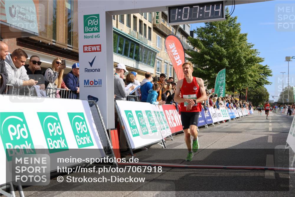 15.09.2024 - PSD Bank Halbmarathon Strokosch-Dieckow http://msf.ph/oto/7067918 15.09.2024 11:08:35 Ziel 474, 475, 491, 493, 562, 1076 meine-sportfotos.de
