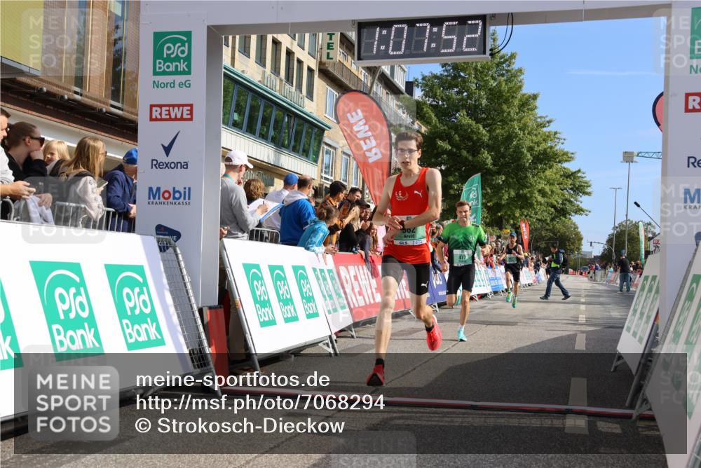 15.09.2024 - PSD Bank Halbmarathon Strokosch-Dieckow http://msf.ph/oto/7068294 15.09.2024 11:08:43 Ziel 477, 487, 493, 562, 1076 meine-sportfotos.de