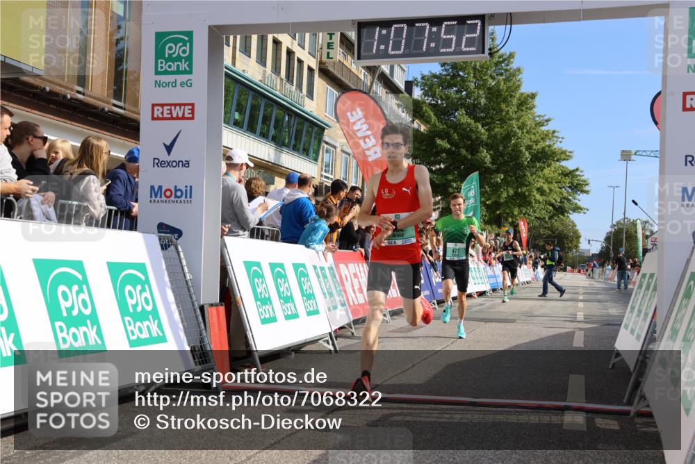 15.09.2024 - PSD Bank Halbmarathon Strokosch-Dieckow http://msf.ph/oto/7068322 15.09.2024 11:08:43 Ziel 477, 487, 493, 562, 1076 meine-sportfotos.de