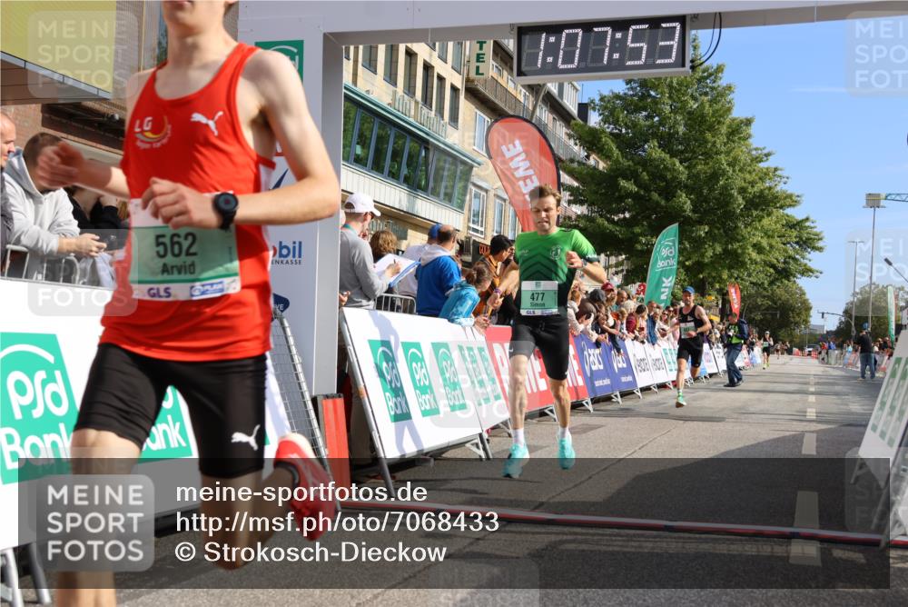 15.09.2024 - PSD Bank Halbmarathon Strokosch-Dieckow http://msf.ph/oto/7068433 15.09.2024 11:08:44 Ziel 477, 487, 493, 562, 807, 1076 meine-sportfotos.de