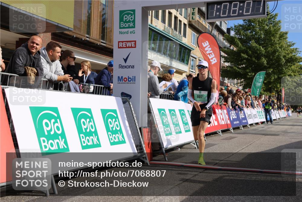 15.09.2024 - PSD Bank Halbmarathon Strokosch-Dieckow http://msf.ph/oto/7068807 15.09.2024 11:08:52 Ziel 477, 487, 562, 807, 1076 meine-sportfotos.de