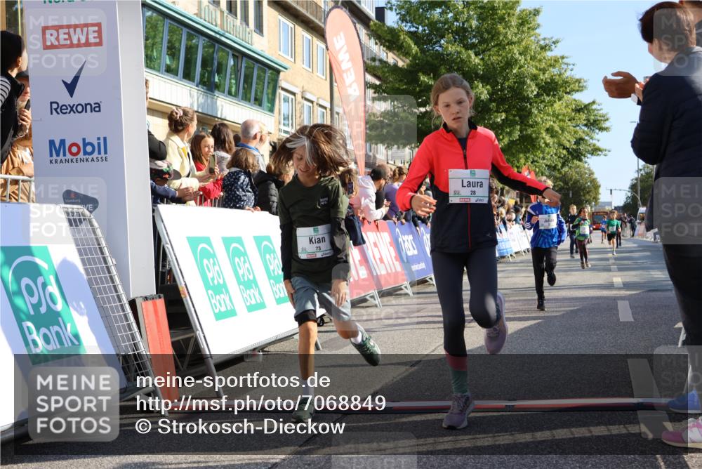 15.09.2024 - PSD Bank Halbmarathon Strokosch-Dieckow http://msf.ph/oto/7068849 15.09.2024 10:27:59 Ziel 27, 28, 37, 73, 101, 103, 108, 125, 128, 138, 159, 204, 249, 296 meine-sportfotos.de