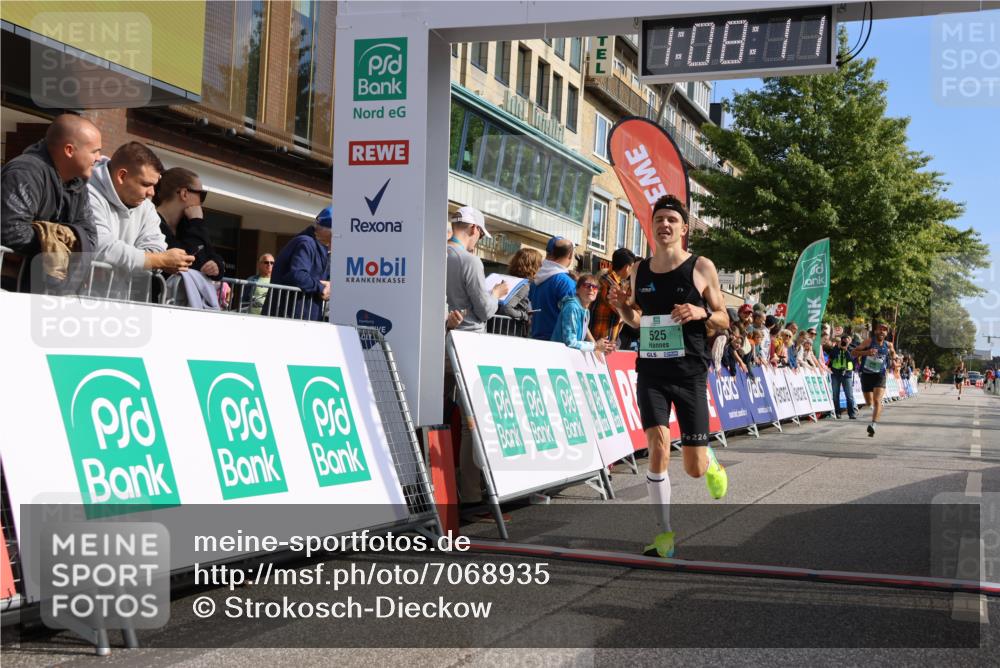 15.09.2024 - PSD Bank Halbmarathon Strokosch-Dieckow http://msf.ph/oto/7068935 15.09.2024 11:09:02 Ziel 496, 525, 807 meine-sportfotos.de