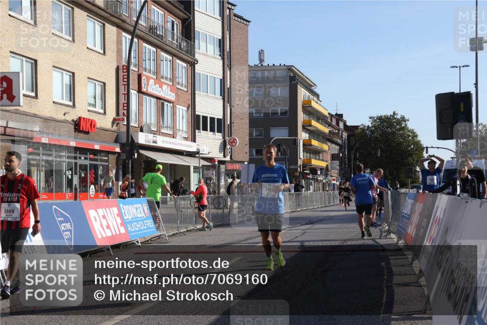 15.09.2024 - PSD Bank Halbmarathon Michael Strokosch http://msf.ph/oto/7069160 15.09.2024 09:44:30 Ziel  meine-sportfotos.de