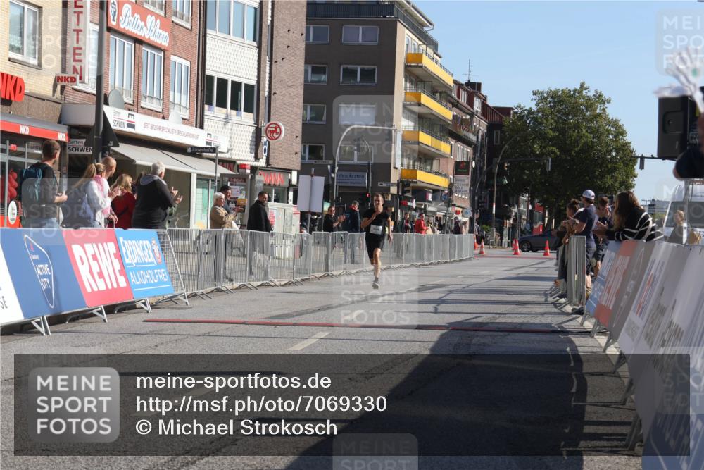 15.09.2024 - PSD Bank Halbmarathon Michael Strokosch http://msf.ph/oto/7069330 15.09.2024 10:24:12 Ziel 117 meine-sportfotos.de