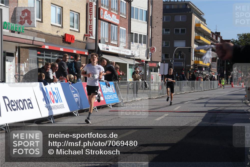 15.09.2024 - PSD Bank Halbmarathon Michael Strokosch http://msf.ph/oto/7069480 15.09.2024 10:24:55 Ziel 61, 119, 131, 211 meine-sportfotos.de