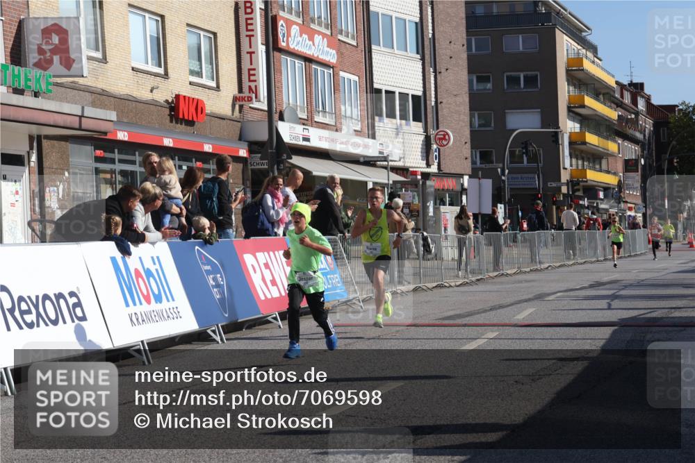 15.09.2024 - PSD Bank Halbmarathon Michael Strokosch http://msf.ph/oto/7069598 15.09.2024 10:25:09 Ziel 7, 102, 119, 165, 177 meine-sportfotos.de