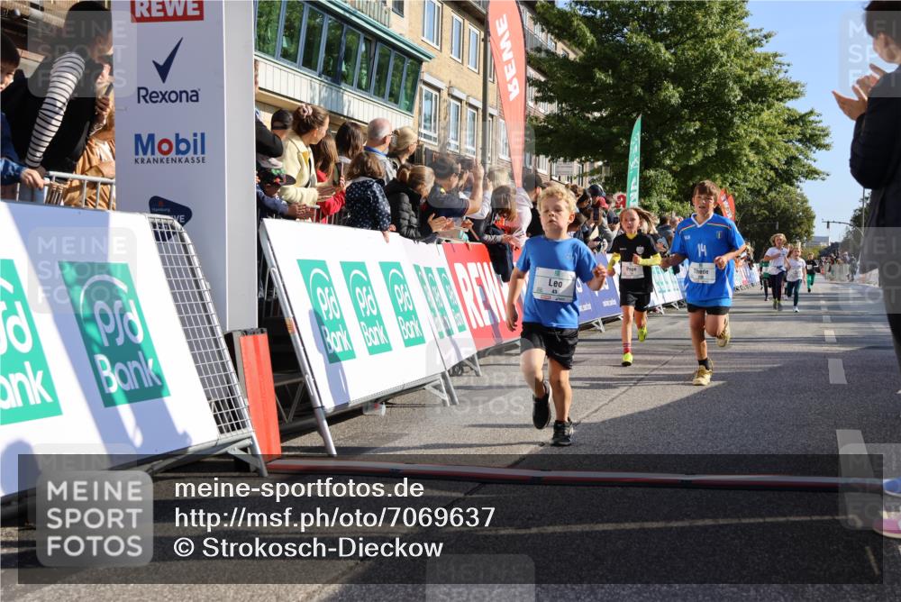 15.09.2024 - PSD Bank Halbmarathon Strokosch-Dieckow http://msf.ph/oto/7069637 15.09.2024 10:28:15 Ziel 14, 43, 77, 94, 108, 128, 132, 138, 161, 208, 217, 230, 247, 261, 262, 293, 296 meine-sportfotos.de
