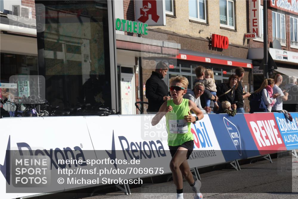 15.09.2024 - PSD Bank Halbmarathon Michael Strokosch http://msf.ph/oto/7069675 15.09.2024 10:25:17 Ziel 7, 19, 66, 102, 165, 177 meine-sportfotos.de
