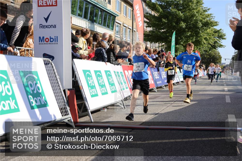 15.09.2024 - PSD Bank Halbmarathon Strokosch-Dieckow http://msf.ph/oto/7069712 15.09.2024 10:28:15 Ziel 14, 43, 77, 94, 108, 128, 132, 138, 161, 208, 217, 230, 247, 261, 262, 293, 296 meine-sportfotos.de